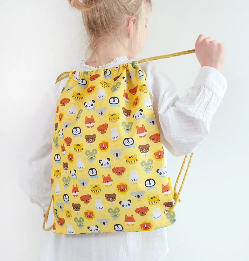 A Little Lovely Company Bolsa Gym (varios modelos) ·* Mochilas Saco Infantil