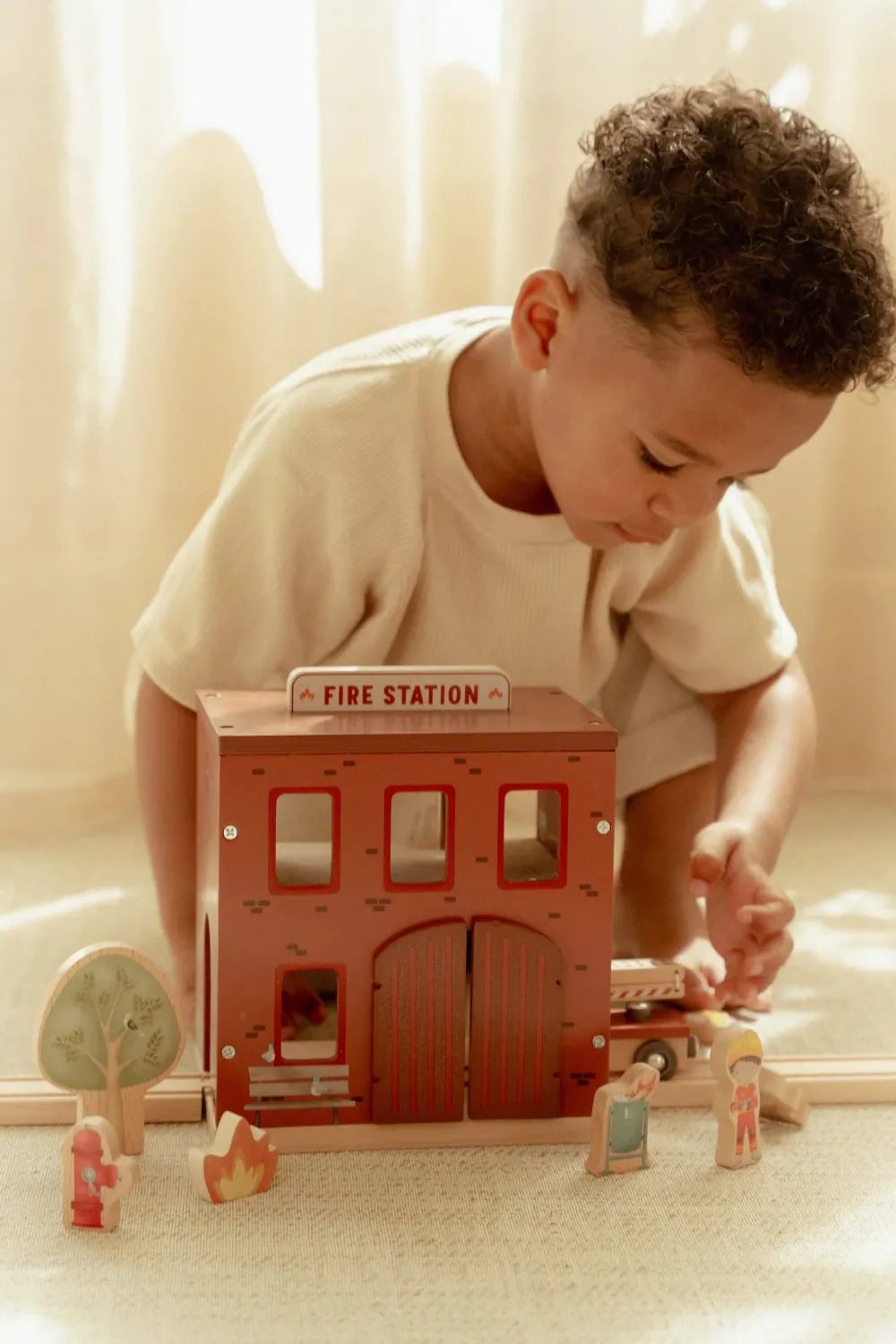 Little Dutch Estación de Bomberos FSC ·*Niños Coches De Madera De Juguete Para Bebés|Coches De Juguete Para Bebés