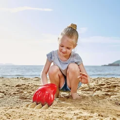 Hape Garra Rastrillo gigante Rojo ·*Niños Juguetes De Playa|Juguetes De Playa