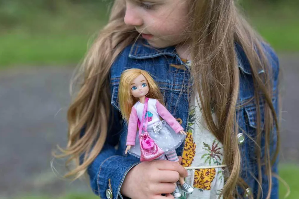 Lottie Dolls Lottie · Cumpleaños de Olivia*Niños Muñecas Lottie