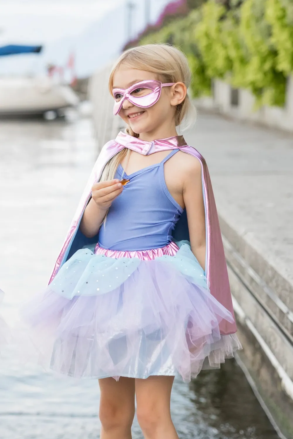 Great Pretenders Metallic Pink/Light Blue Super Duper Tutú, capa y máscara · 4-6 años*Niños Disfraces Infantiles
