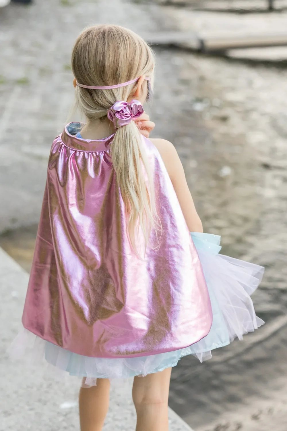 Great Pretenders Metallic Pink/Light Blue Super Duper Tutú, capa y máscara · 4-6 años*Niños Disfraces Infantiles