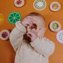 Petit Boum · Sensory donut Strawberries*Niños Juguetes Montessori|Juguetes Antiestrés