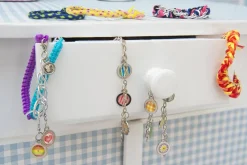 4M Taller de Pulseras Brillantes de la Amistad ·*Niños Kit De Manualidades|Juguetes Y Juegos Motricidad Fina